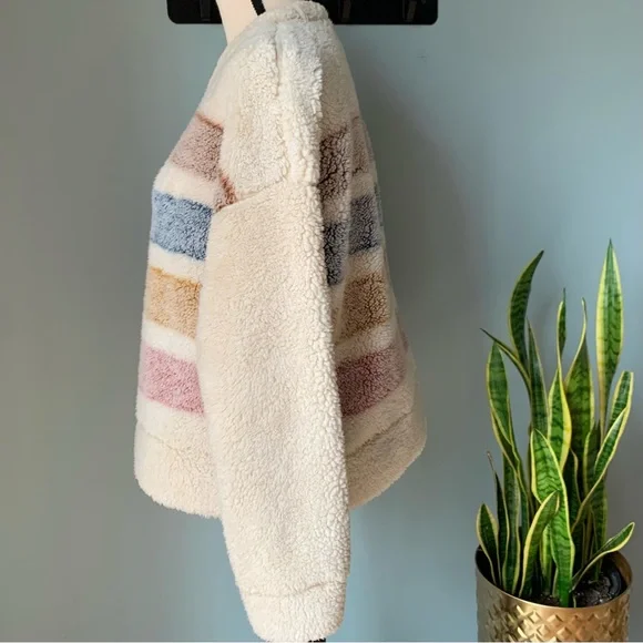 ❗️Sold❗️[ Thread & Supply ] Fairlyn Crewneck Sherpa Pullover Sweater • S - Picture 2 of 11